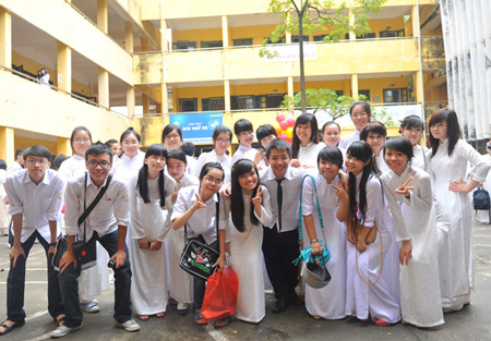 Thông báo về  tình  hình tuyển sinh vào lớp 10 trường THPT Kim Liên năm học 2014- 2015