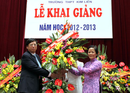 Tưng bừng ngày hội khai trường