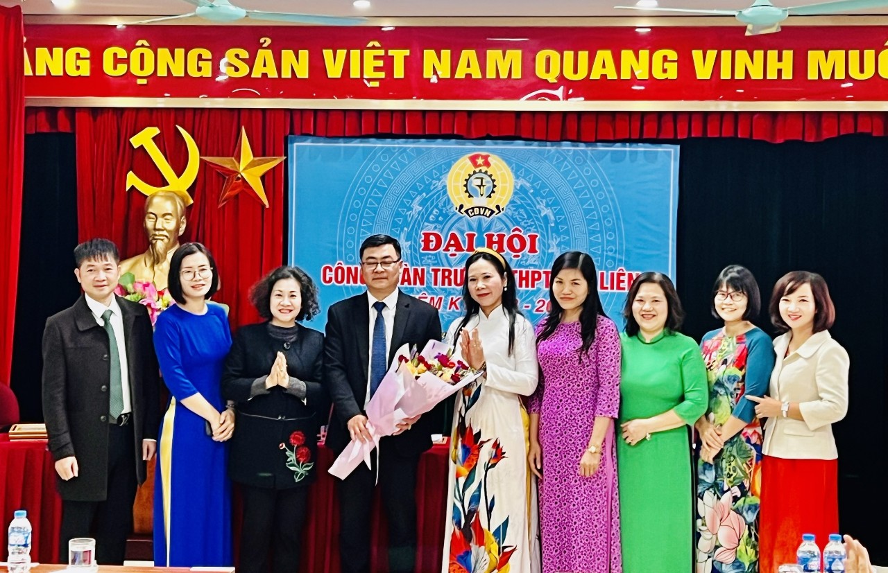 ĐẠI HỘI CÔNG ĐOÀN TRƯỜNG THPT KIM LIÊN